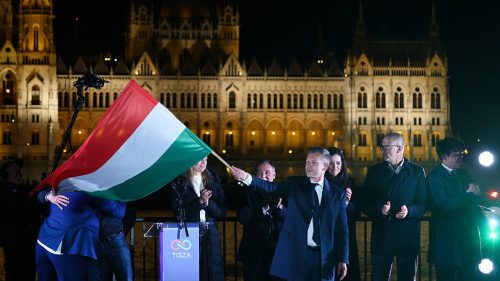 EÚ tvrdí, že bude financovať Ukrajinu bez ohľadu na výsledok maďarských volieb - Kremeľ