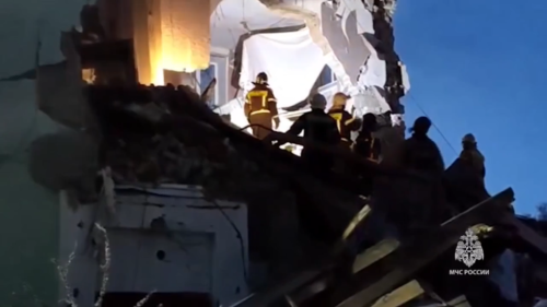 Ukrajinský útok dronu zničil ruský bytový dom, zabil dvoch ľudí, vyhlásil guvernér