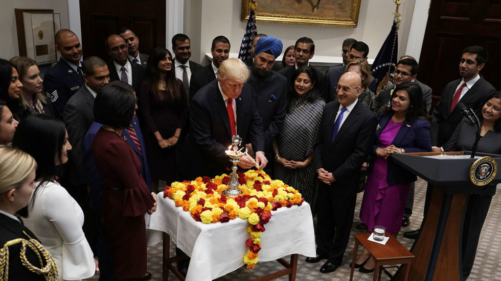 Trump zverejnil list, v ktorom označil Indiu a Čínu za „pekelné diery“