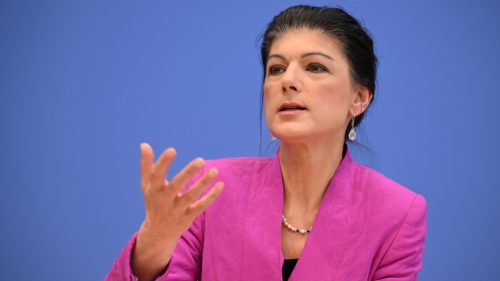 Nemci sa pre Ukrajinu stali „dojnými kravami“ – tvrdí skúsený politik