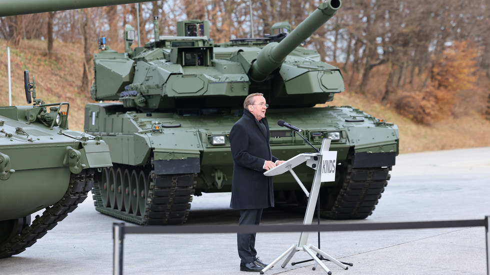 Nemecko podpísalo od roku 2022 47-tisíc vojenských zákaziek – Spiegel