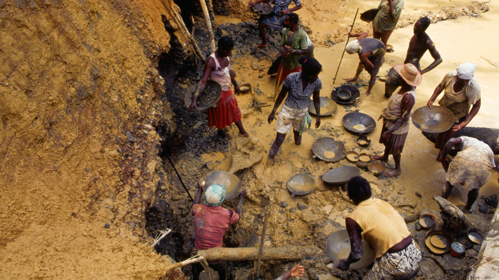 USA a Kanada získavajú zlato z baní drogových kartelov – NYT