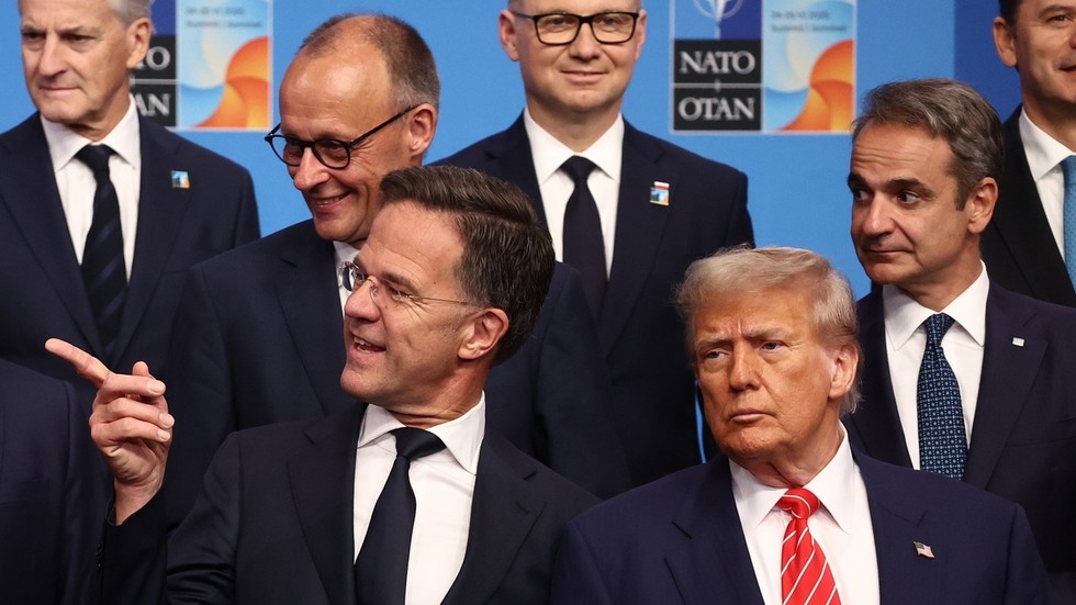 NATO by mohlo obmedziť počet summitov kvôli Trumpovej „dráme“ – Reuters