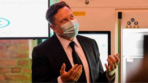 Elon Musk odhaľuje zranenie po očkovaní proti Covidu po tom, čo bývalý predstaviteľ spoločnosti Pfizer priznal, že očkovanie pravdepodobne zabilo v Nemecku desaťtisíce ľudí