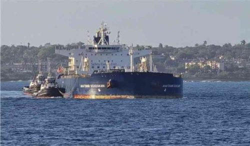 Ruský tanker obchádza americkú ropnú blokádu Kuby