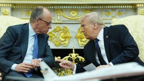 Merz by sa mal sústrediť na ukončenie konfliktu na Ukrajine - Trump