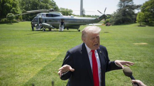 Trump oznamuje nové clá voči EÚ