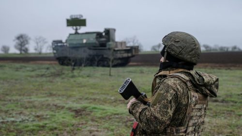 Ministerstvo obrany vyhlásilo, že nad Ruskom zostrelili stovky ukrajinských dronov.