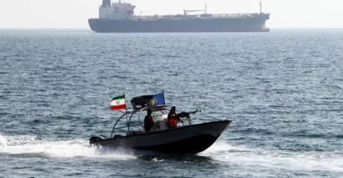 Irán zadržal ropný tanker v Ománskom mori