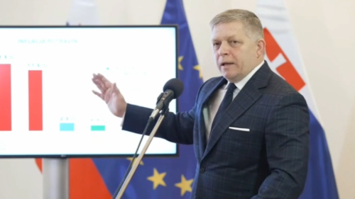 „Sme idioti?“: Fico o odklone EÚ od ruského paliva