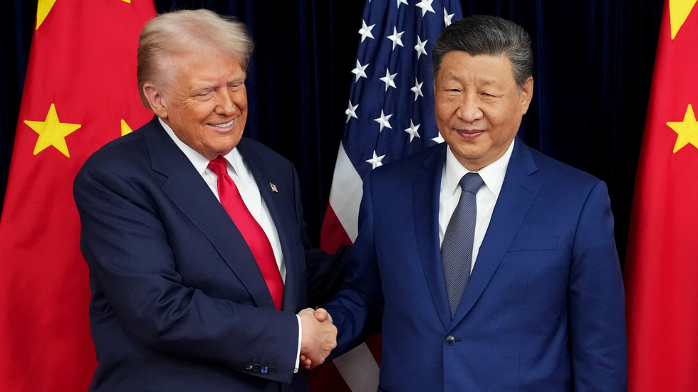 Keď titani hovoria: Čo je v stávke pri Trumpovej návšteve Číny?