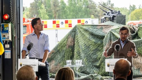 NATO by malo „nasmerovať“ ukrajinské drony proti Rusku, tvrdí švédsky premiér