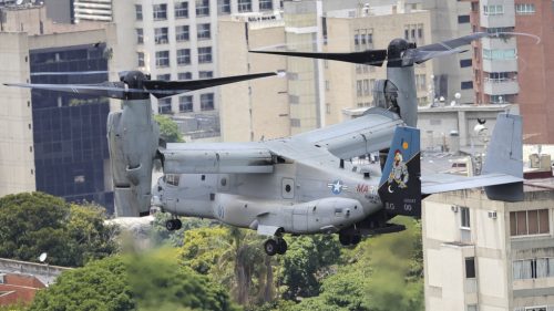 Americké Ospreys sa vznášajú nad hlavným mestom Venezuely (VIDEO)