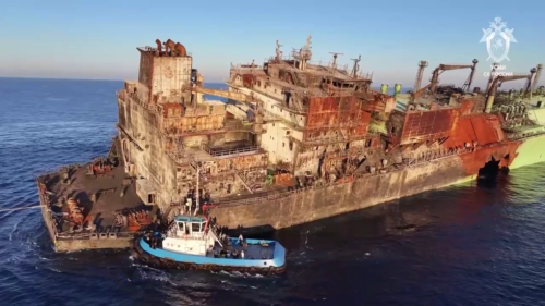Ruskí predstavitelia kontrolujú tanker s LNG, ktorý údajne zasiahla Ukrajina neďaleko Malty