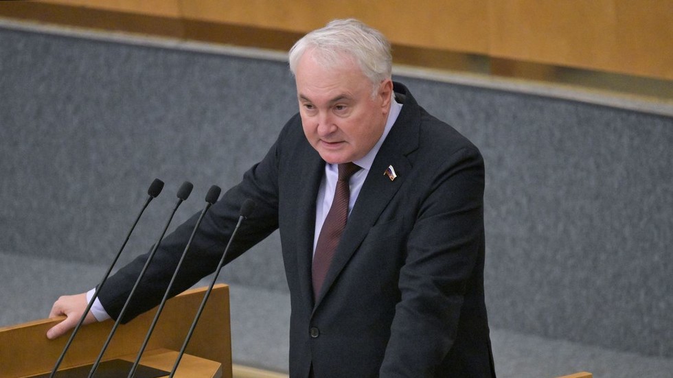 Vysokopostavený poslanec odhaľuje ruskú stratégiu útokov na Kyjev