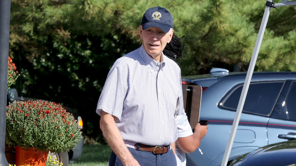 Joe Biden žaluje americkú vládu Joe Biden žaluje americkú vládu