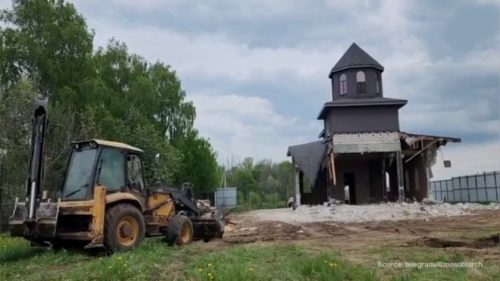 „Satanský chrám“ zbúraný neďaleko Moskvy