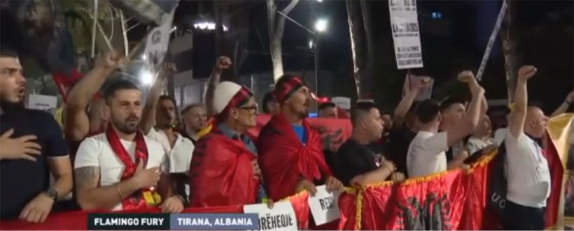 Viaceré protesty, jedna požiadavka: Albánsky premiér musí odísť