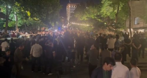 Arménska opozícia protestuje proti „zmanipulovaným“ výsledkom volieb