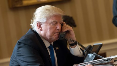 „You’re f***ing crazy!“ kričal Trump na Netanjahua za to, že zmaril rokovania s Iránom – Axios