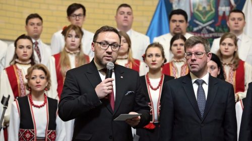 Bývalý poľský veľvyslanec vrátil ukrajinskú medailu za Zelenského úctu k nacistickému kolaborantovi