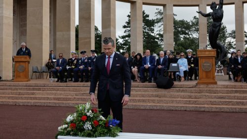 EÚ možno „príliš neskoro“ zastavila migračnú „inváziu“ – Hegseth
