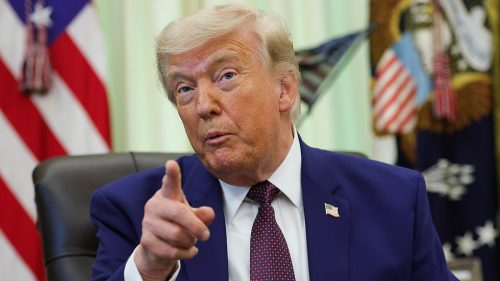 Trump zvažuje kúpu kľúčovej britskej koloniálnej základne – Telegraph