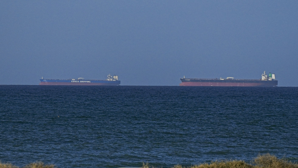 India si predvolala amerického diplomata po raketovom útoku na ropný tanker pri Ománe