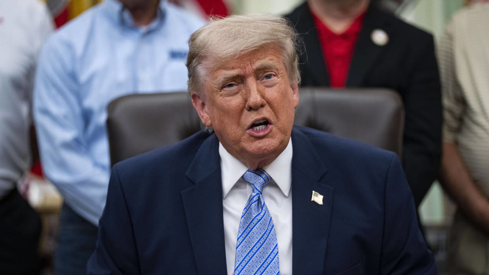Trump hovorí, že dohoda s Iránom bude podpísaná v nedeľu Trump hovorí, že dohoda s Iránom bude podpísaná v nedeľu