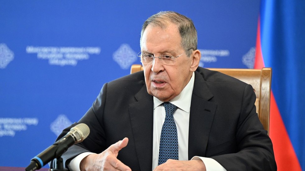 Nemecku chýba nacizmus, povedal Lavrov