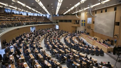 Švédsko schválilo zákon o „donášačoch“ nelegálnych migrantov