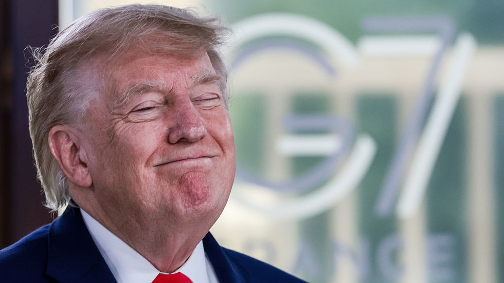 Trump opäť presúva pozornosť na Ukrajinu: V akom stave sú mierové rozhovory? Trump opäť presúva pozornosť na Ukrajinu: V akom stave sú mierové rozhovory?