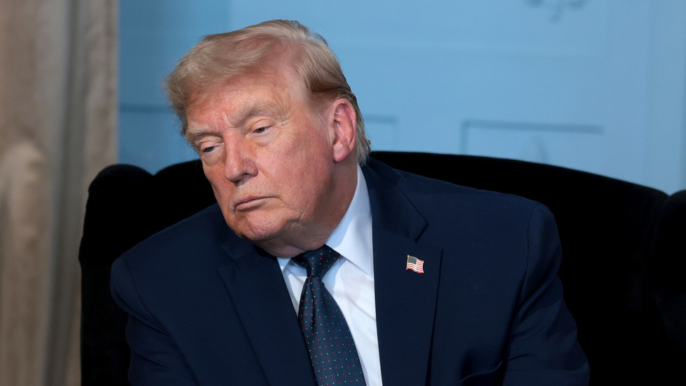Trumpovo iránske prímerie znamená porážku americkej moci Trumpovo iránske prímerie znamená porážku americkej moci