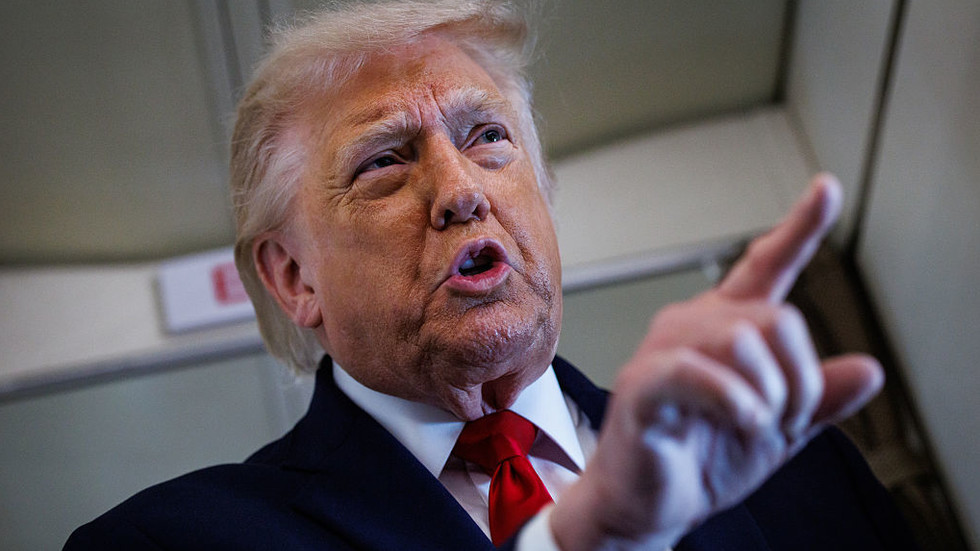 Trump hrozí žalovaním NYT za „zradu“ kvôli správam o Iráne Trump hrozí žalovaním NYT za „zradu“ kvôli správam o Iráne