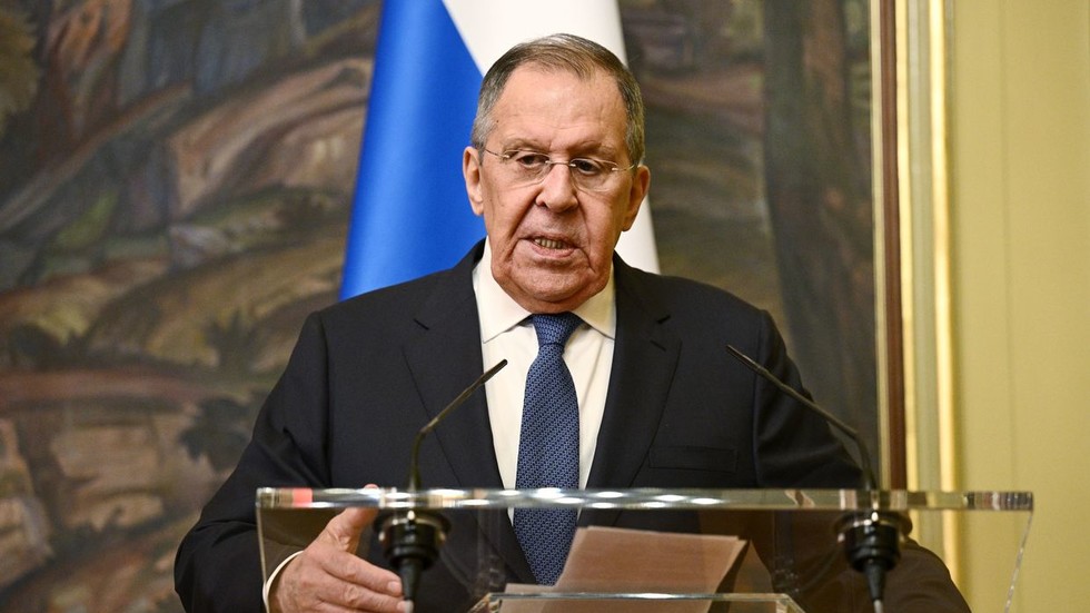 Lavrov: Rusko je pripravené brániť Bielorusko pred Ukrajinou Lavrov: Rusko je pripravené brániť Bielorusko pred Ukrajinou