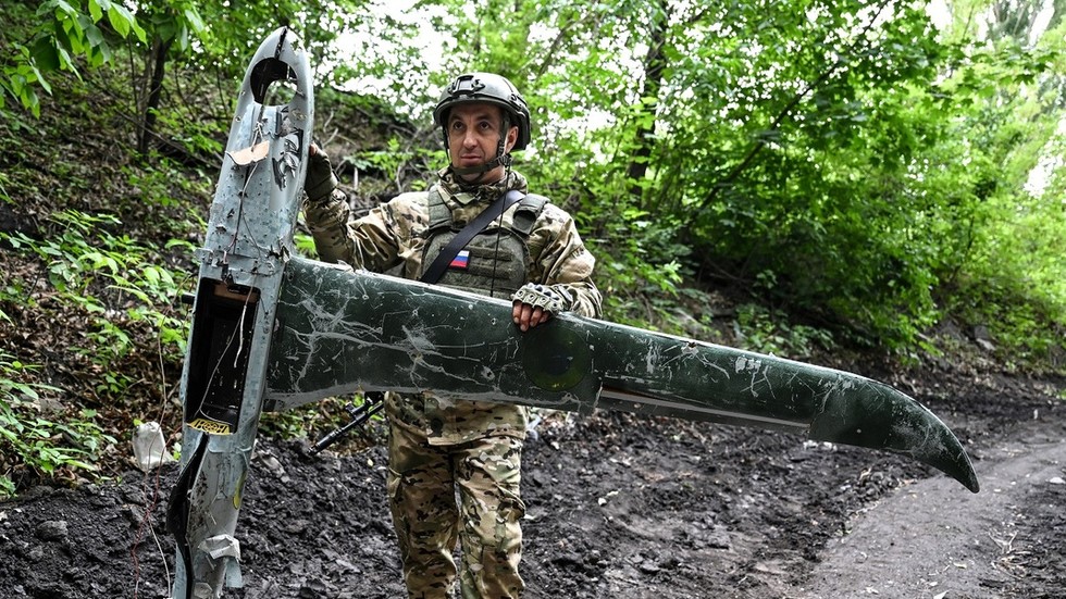 Kyjev spustil paľbu dronmi na Moskvu pri príležitosti výročia nacistickej invázie Kyjev spustil paľbu dronmi na Moskvu pri príležitosti výročia nacistickej invázie