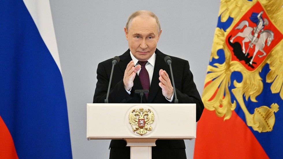 Západ už neskrýva plány na vojnu s Ruskom, vyhlásil Putin Západ už neskrýva plány na vojnu s Ruskom, vyhlásil Putin