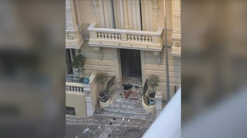Ukrajinský oligarcha zranený v Monaku pri výbuchu bomby v ruksaku – médiá (VIDEÁ)