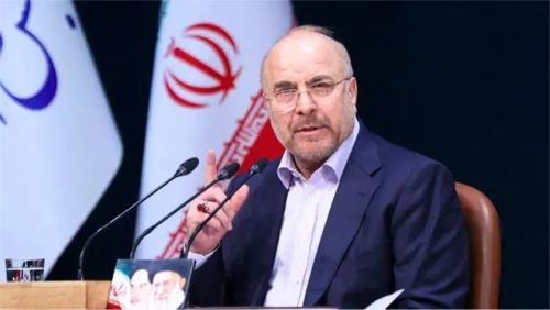 Irán po rokovaniach s USA vo Švajčiarsku vyslal do Ománu najvyšších diplomatov, aby prediskutovali riadenie Hormuzského prielivu