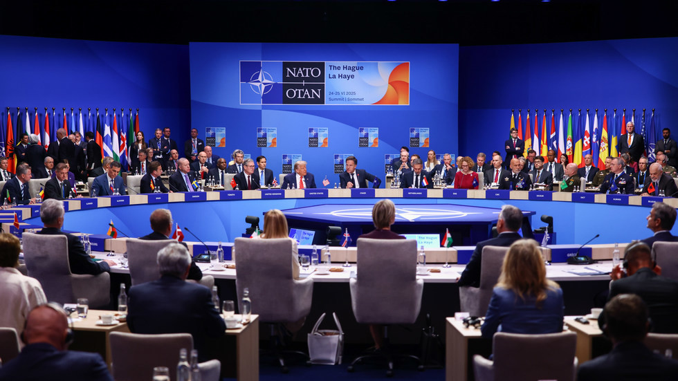 Taliansko blokuje sľub NATO Ukrajine, tvrdia médiá Taliansko blokuje sľub NATO Ukrajine, tvrdia médiá