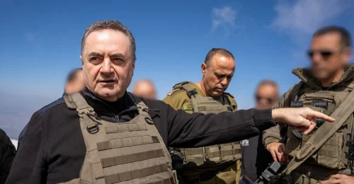 Izraelský prezident Katz vyzval armádu, aby sa pripravila na možný útok Iránu