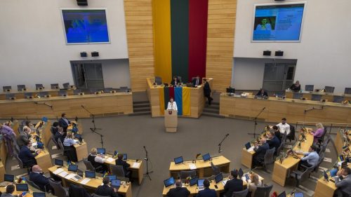 Krajina EÚ sa snaží zrušiť zákaz jadrových zbraní