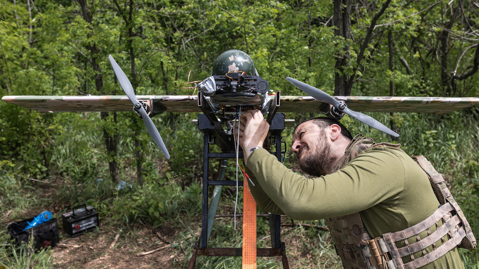 Pobaltské štáty umožnili útoky ukrajinských dronov, tvrdí Moskva Pobaltské štáty umožnili útoky ukrajinských dronov, tvrdí Moskva