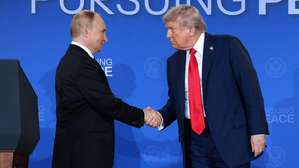 Trump volal Putinovi na Deň nezávislosti USA Trump volal Putinovi na Deň nezávislosti USA