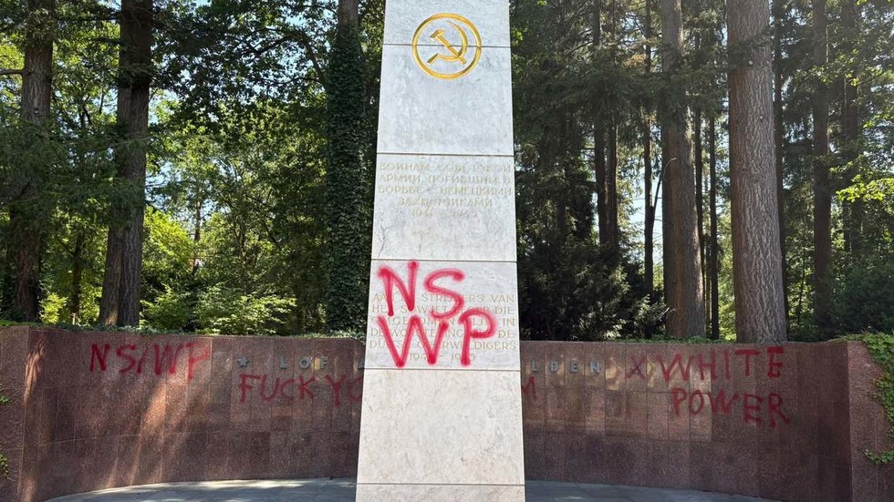 Moskva odsudzuje vandalizmus na sovietskom cintoríne z druhej svetovej vojny v Holandsku Moskva odsudzuje vandalizmus na sovietskom cintoríne z druhej svetovej vojny v Holandsku