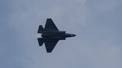 USA spúšťajú tretiu vlnu útokov proti Iránu