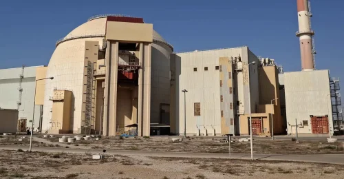 Irán popiera útok na jadrovú elektráreň v Búšehri