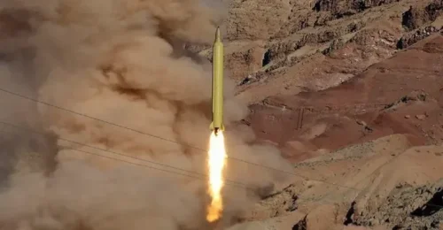 Irán zaútočil na „americké lokality“ v Bahrajne a Kuvajte