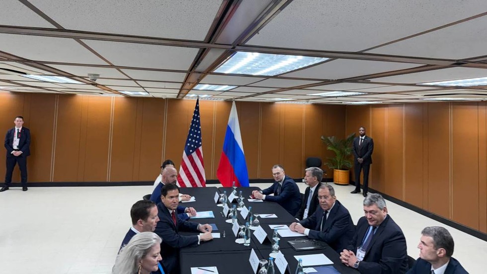 Stretnutie Lavrov-Rubio: Vojna na Ukrajine, mŕtvy plán z Anchorage, obnovené bilaterálne vzťahy Stretnutie Lavrov-Rubio: Vojna na Ukrajine, mŕtvy plán z Anchorage, obnovené bilaterálne vzťahy