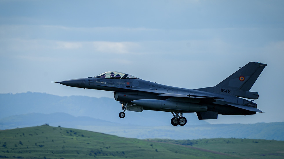 Rumunské lietadlo zostrelilo dron Rumunské lietadlo zostrelilo dron